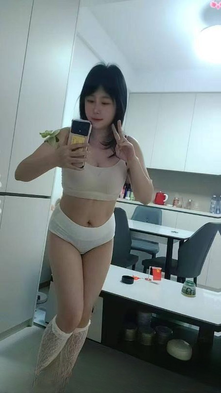 妩媚丰满撩人口活好 图 2