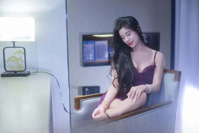 探秘新来美女 图 2