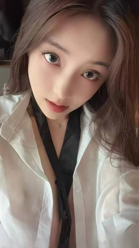 西安粉嫩喷水紧致甜妹