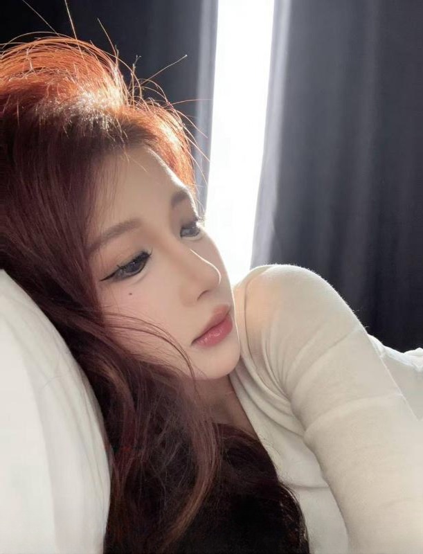 肤白貌美颜值长腿老师 图 3