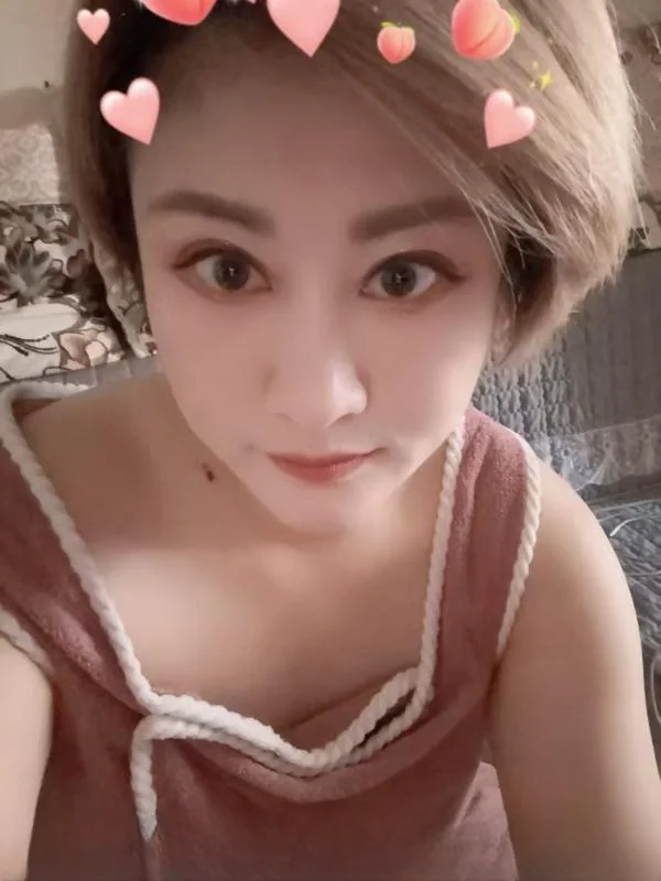 历城个人少妇 图 2