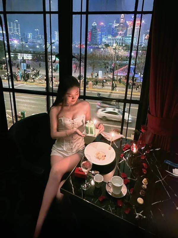 河西蜜桃臀古丽 图 3