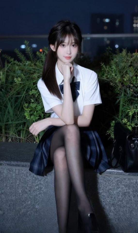 热辣JK黑丝务工妹