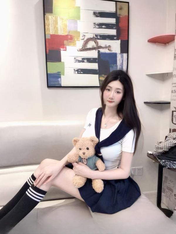 高挑长腿小晚 图 2