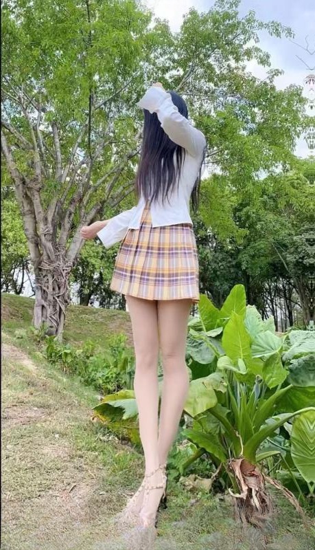 光谷步行街芳芳