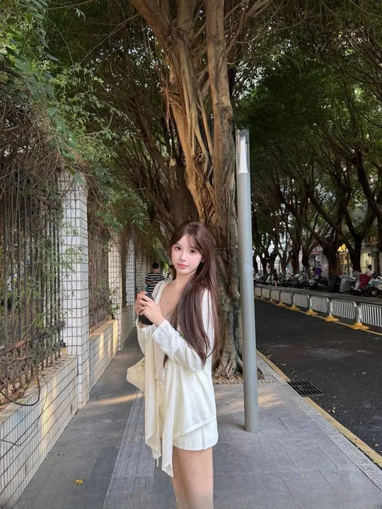 前凸后翘香香