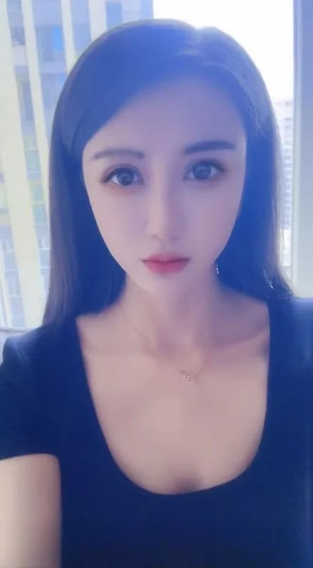 小御姐安初夏回来了