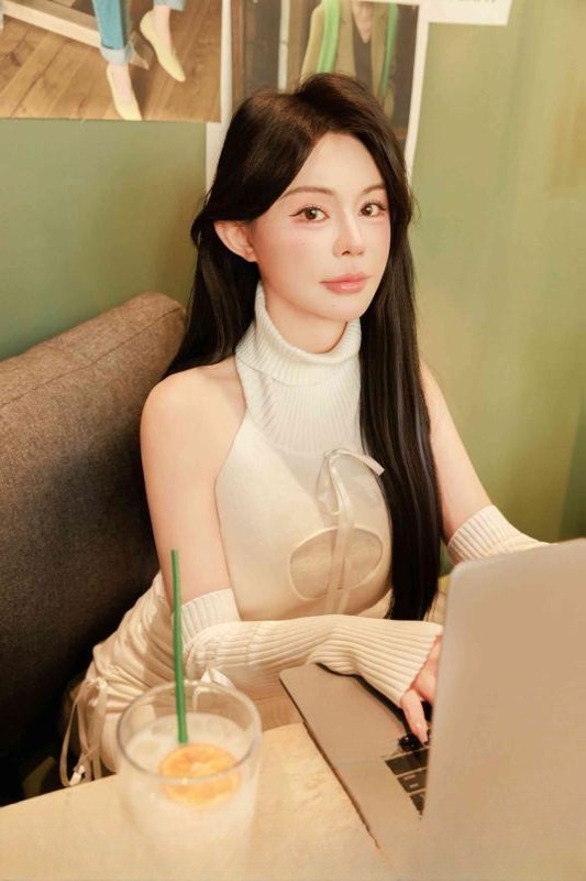 巨胸老师 图 2