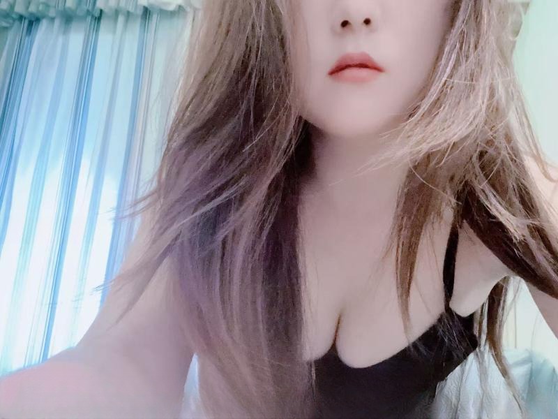 渝北大奶骚妹小七 图 2