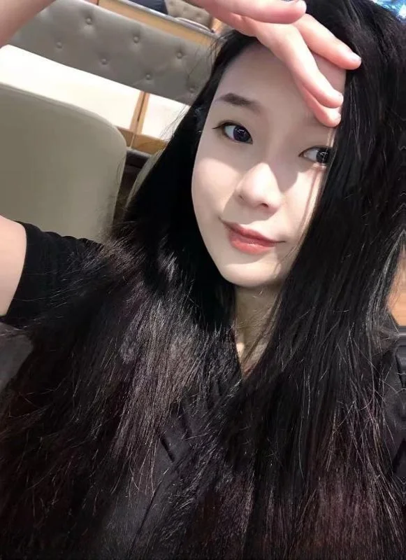 河北清纯娇小妹子 图 2