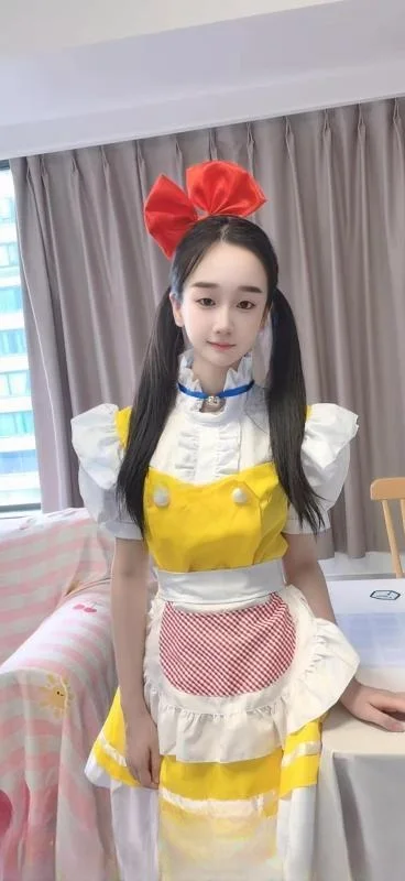 上城制服长腿嫩妹