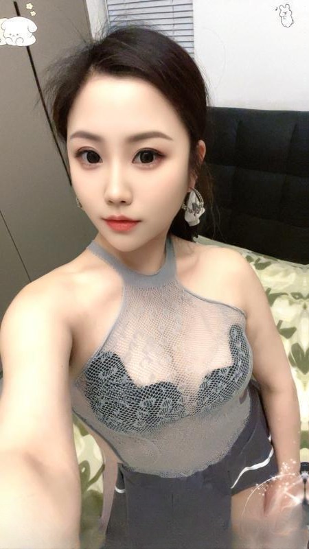 南站深喉夹鸡骚御姐 图 2