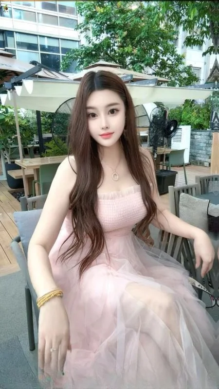 气质温柔美女 图 2