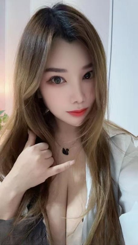 维族姑娘金发巨乳古丽 图 2