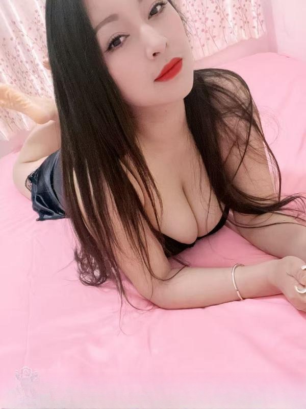 风骚大奶姐姐 图 3