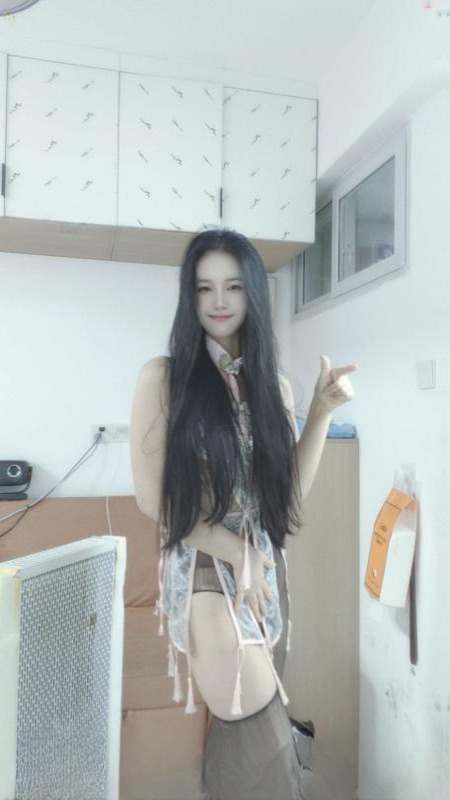 蜀山内射颜值大长腿