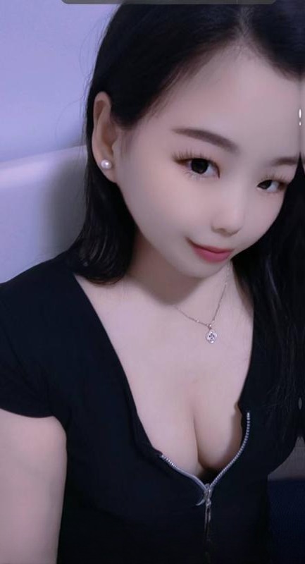 丰满大胸少妇