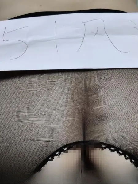 肥臀少妇