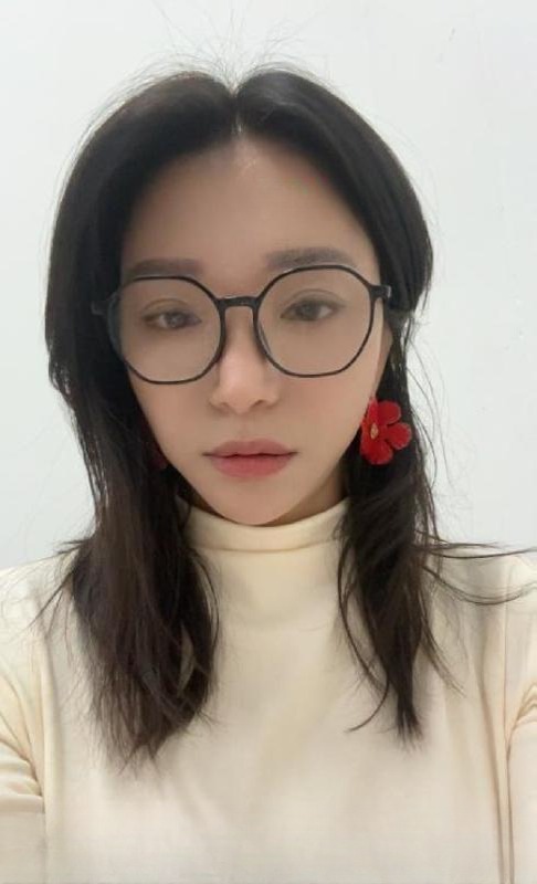 上城眼镜少妇小画 图 4