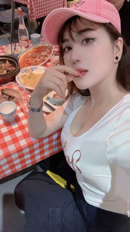 包河大奶美女