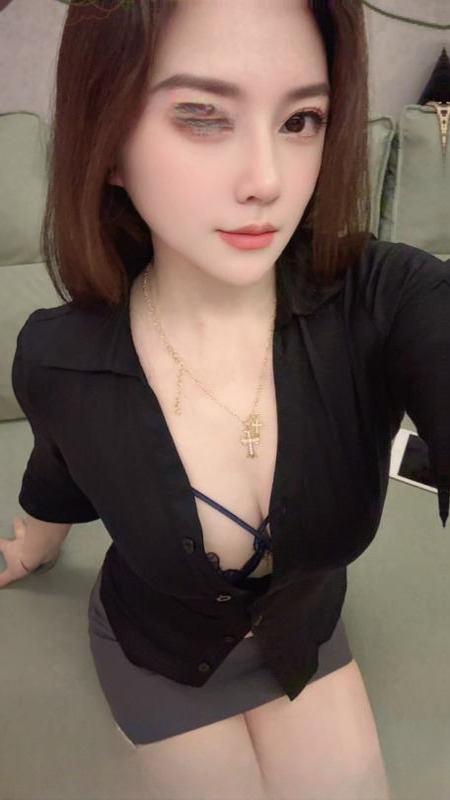 风韵OL装御姐兼职 图 2