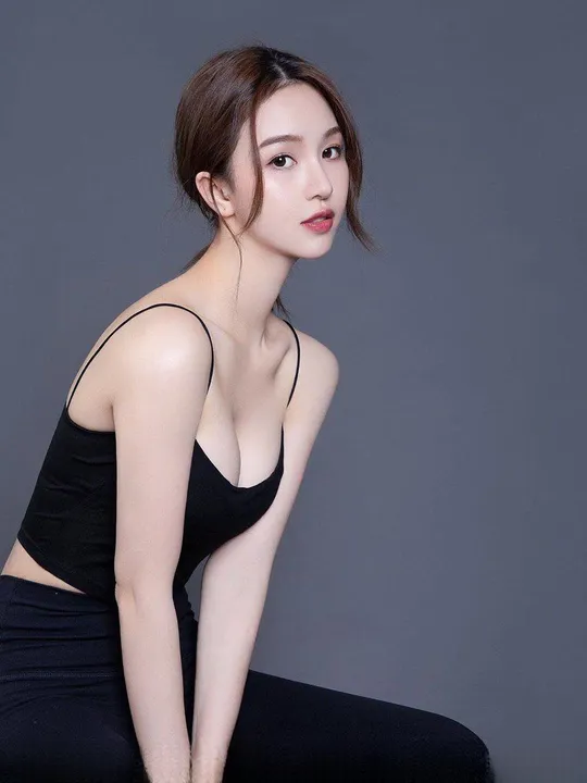 漂亮大学生
