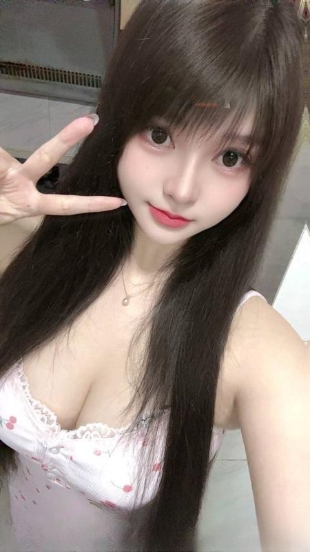 龙岗纯欲大奶萌妹 图 2