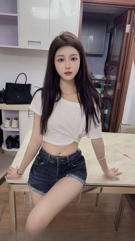 清纯甜美颜值嫩妹