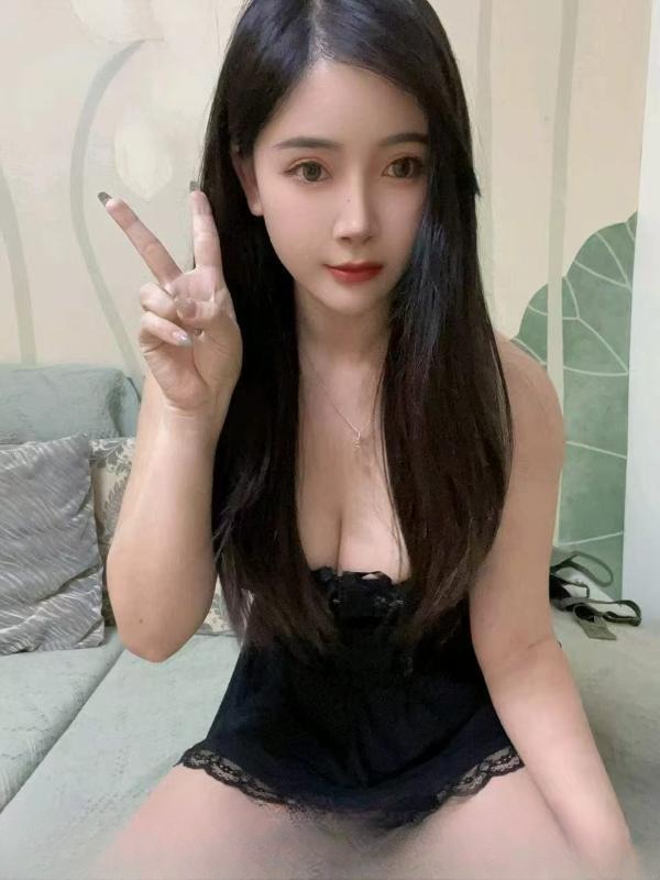 性感大胸翘臀骚妹