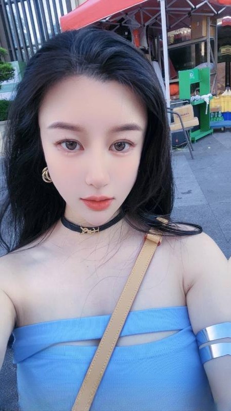 罗湖媚眼美臀御姐