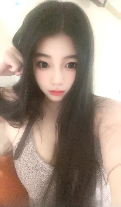 性感大胸妹子