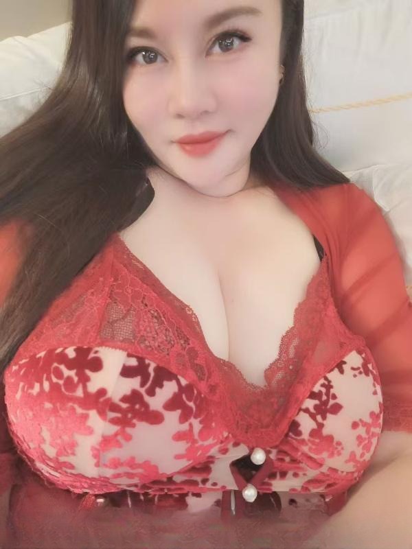 东北肥臀淫奶妹 图 3
