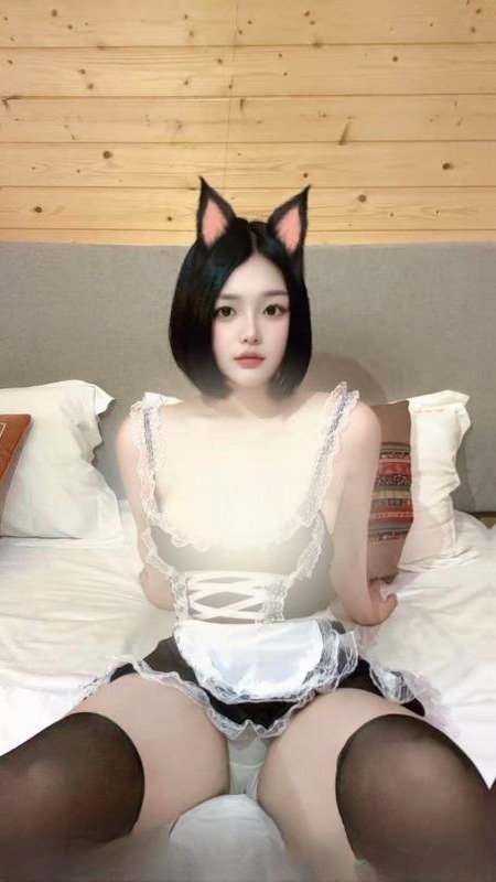 雨花舌吻短发妹 图 4