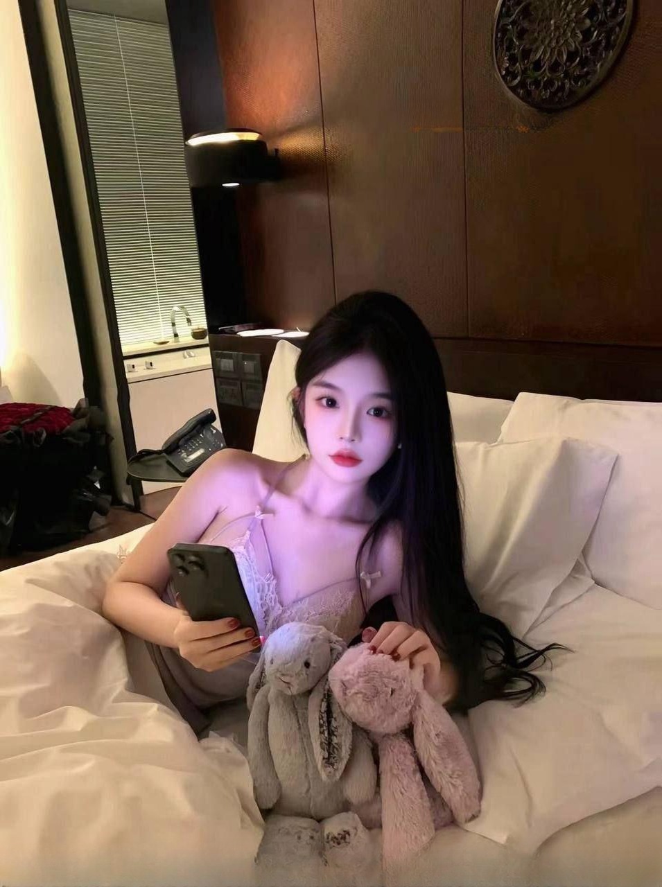 颜值女神特服 图 2