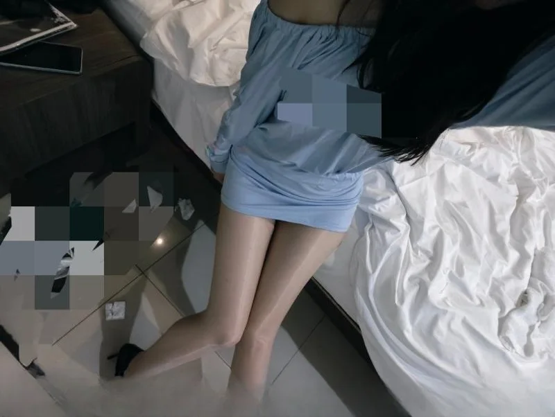 光谷红唇媚老师 图 2