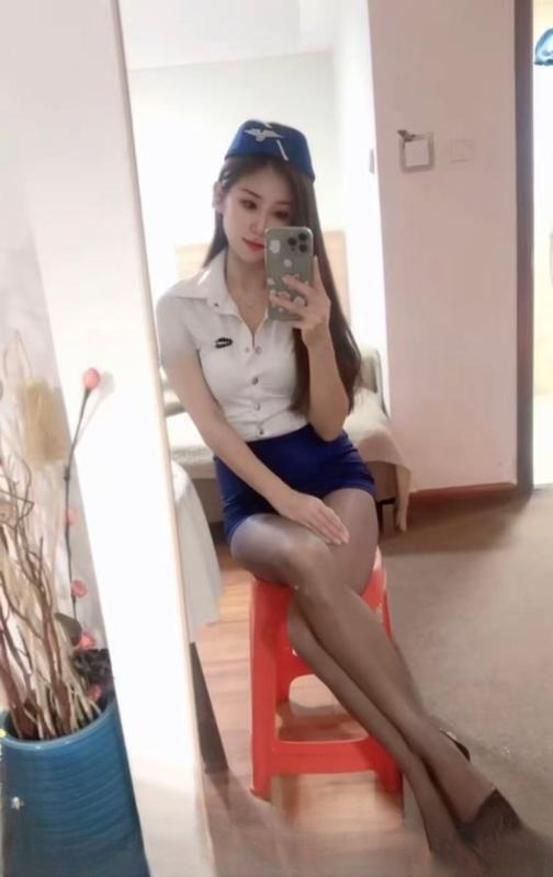 雁塔性感御姐爱米 图 4