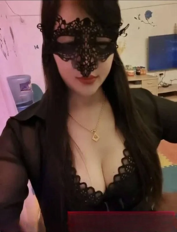 再刷丰满美臀大奶少妇 图 4