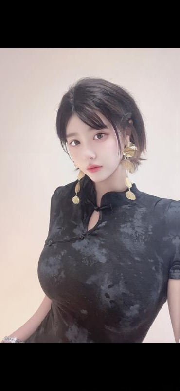 F奶短发大眼逸涵 图 2