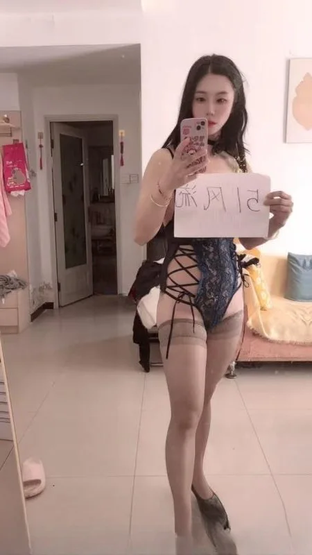寂寞骚女 图 2