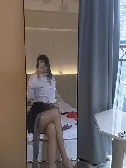 丝袜足姐姐