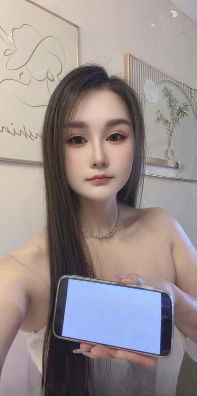 洪山白嫩靓丽萌妹
