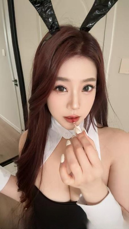 制服诱惑大白兔