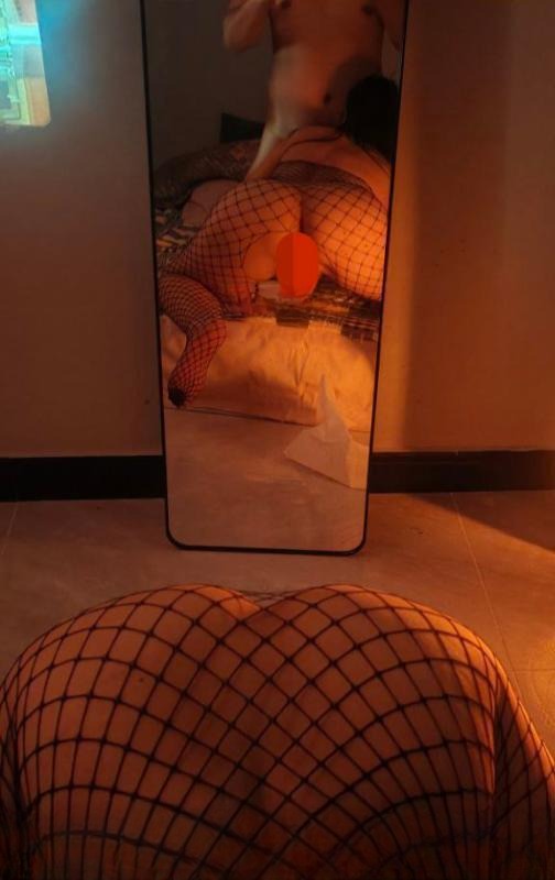 东郊翘臀叶子