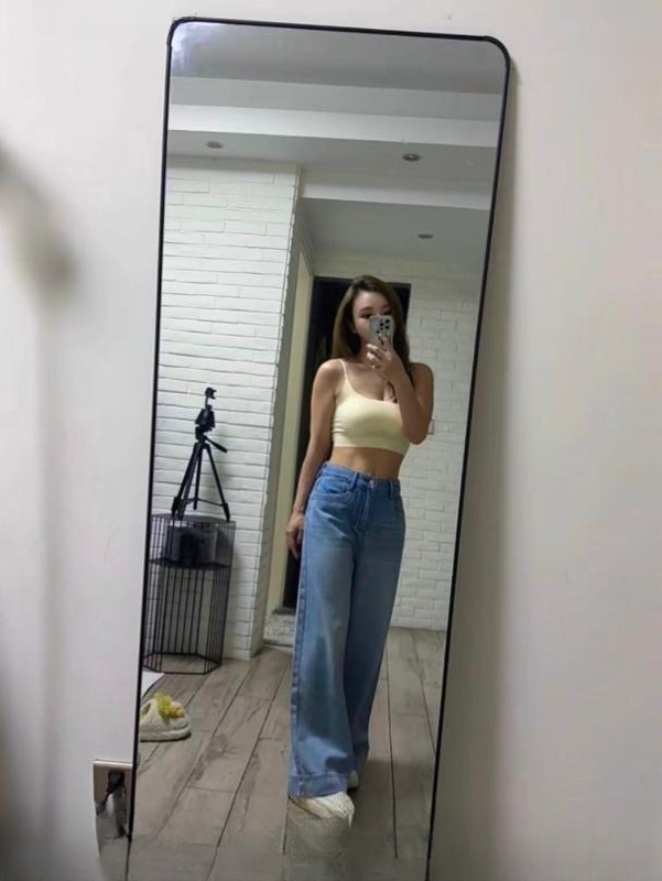 细腰女友Tina 图 2