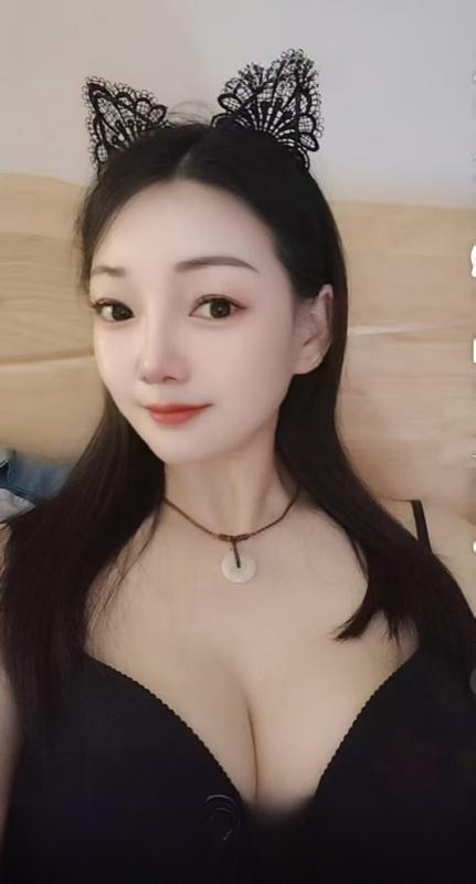 细枝硕果美少妇 图 2