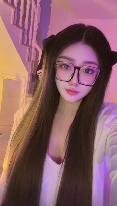 蜀山美臀萱妹子 图 2