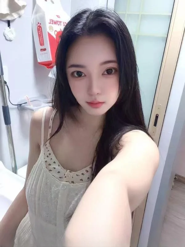 制服诱惑大胸 图 3