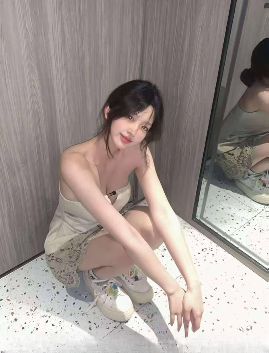 才下海不久的尤物 图 2