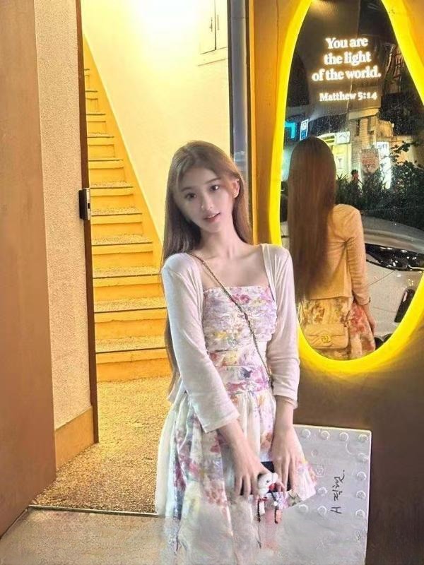 高颜值嫩妹 图 4