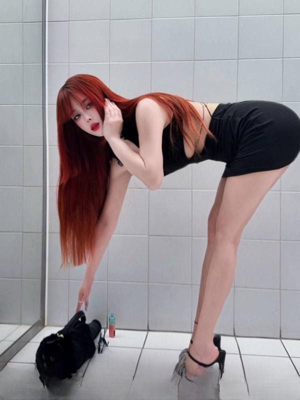 反差女友颜值馨菲老师